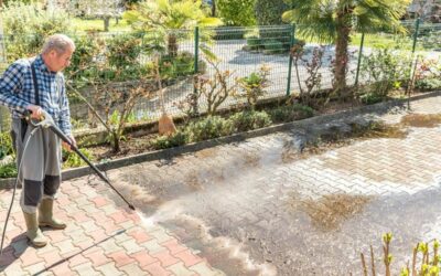 What is the Difference Between Pressure Washing and Power Washing in Des Moine?